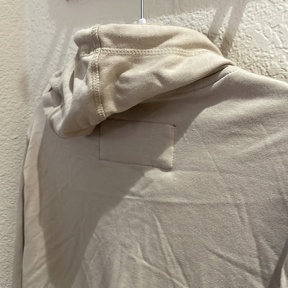 🧥 - Picture 5 of 6